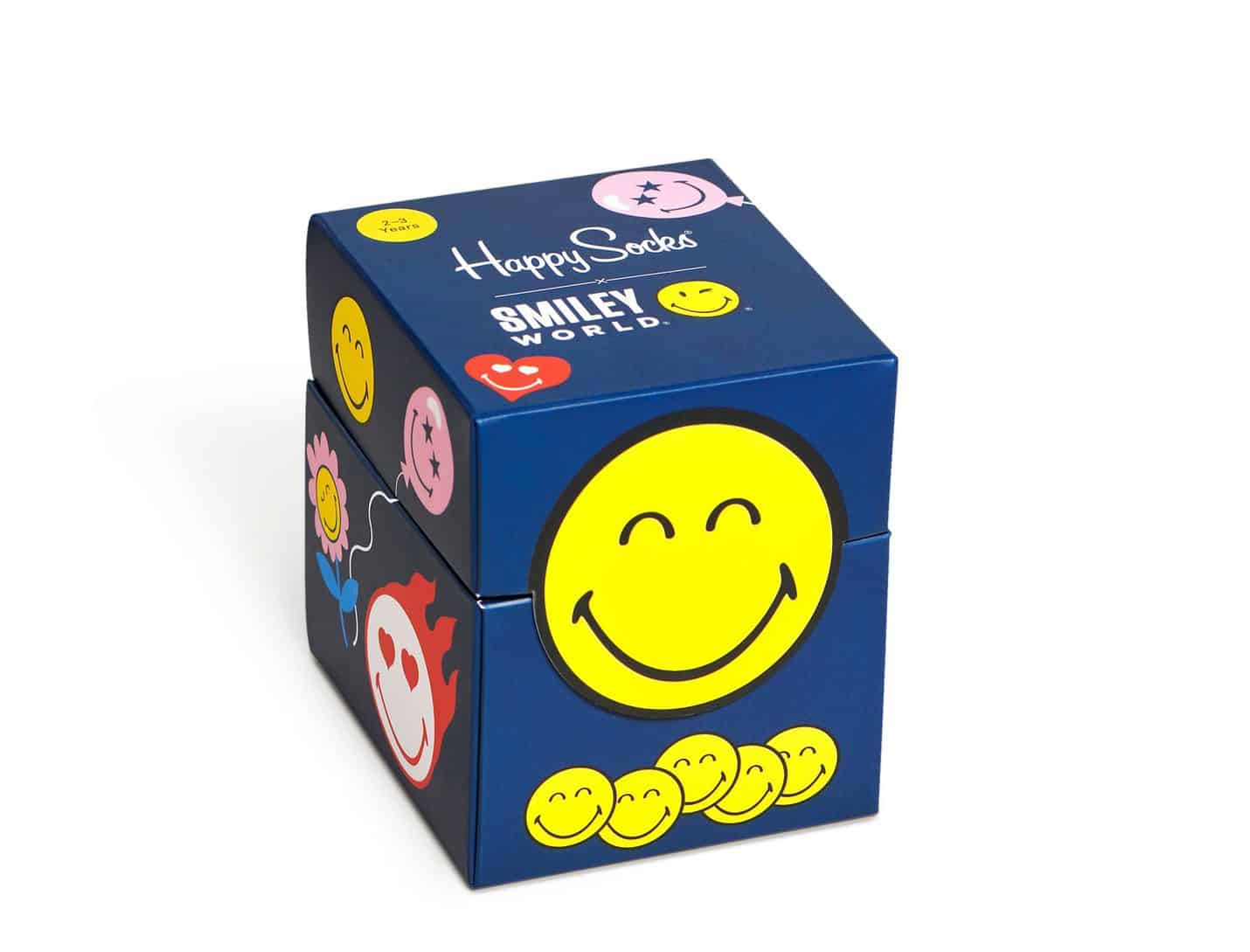 DOUBLE HAPPINESS: INTRODUCING HAPPY SOCKS X SMILEY - MR Magazine